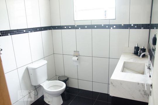 Banheiro da Suíte de casa à venda com 3 quartos, 130m² em Vila Mazzei, São Paulo