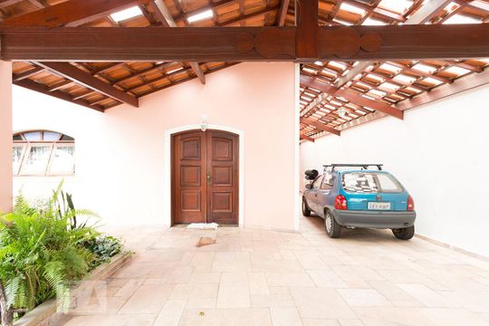 Garagem de casa à venda com 3 quartos, 432m² em Butantã, São Paulo