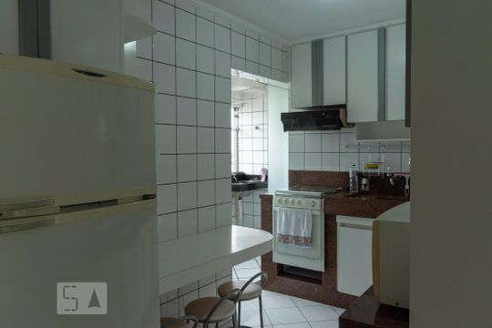 Cozinha de apartamento para alugar com 3 quartos, 72m² em Vila da Saúde, São Paulo