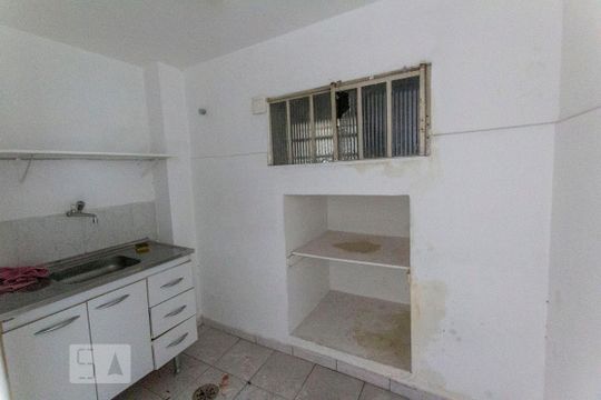 Cozinha de kitnet/studio à venda com 1 quarto, 43m² em Sé, São Paulo