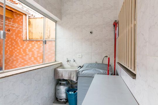 Área de serviço de casa à venda com 3 quartos, 183m² em Vila Flórida, Guarulhos