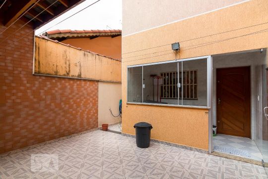 Quintal - fundos de casa à venda com 3 quartos, 183m² em Vila Flórida, Guarulhos