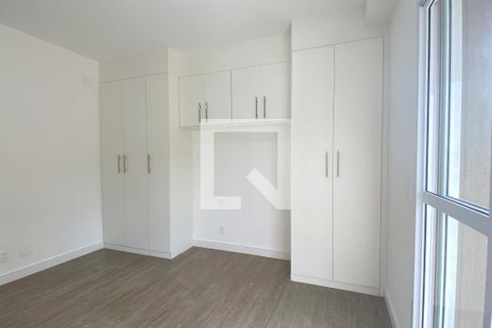 Studio de kitnet/studio para alugar com 1 quarto, 40m² em Tamboré, Barueri