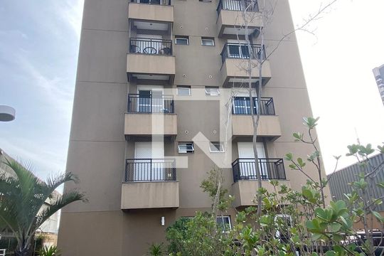 Fachada de kitnet/studio para alugar com 1 quarto, 40m² em Tamboré, Barueri