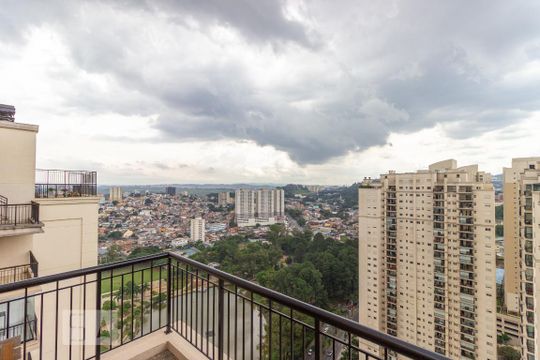 Vista de apartamento à venda com 2 quartos, 178m² em Jardim Tupanci, Barueri