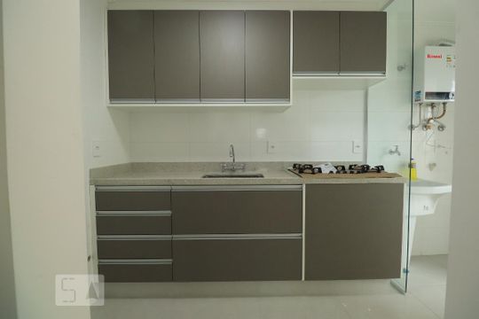 Cozinha de apartamento à venda com 2 quartos, 64m² em Centro, Santo André