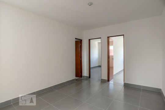 Apartamento para alugar com 2 quartos, 55m² em Presidente Altino, Osasco