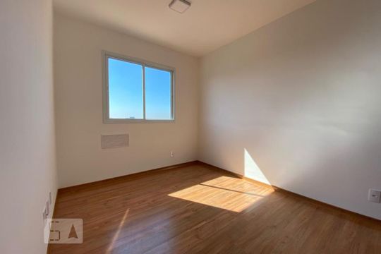 Sala de apartamento para alugar com 2 quartos, 41m² em Paraíso do Morumbi, São Paulo