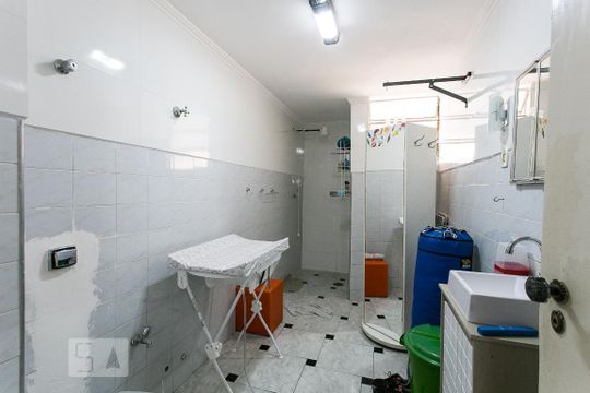 Banheiro de apartamento à venda com 2 quartos, 63m² em Brás, São Paulo