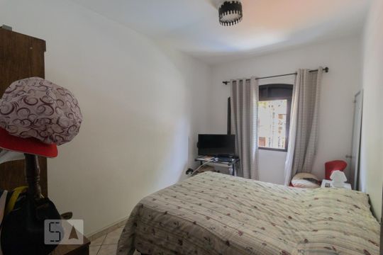 Dormitório 1 de casa para alugar com 4 quartos, 248m² em Vila Rosalia, Guarulhos