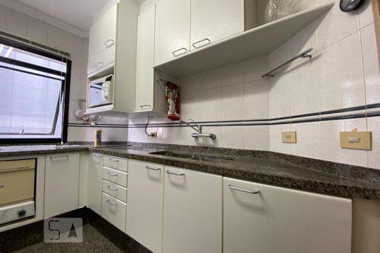 Cozinha de apartamento à venda com 4 quartos, 160m² em Vila Suzana, São Paulo