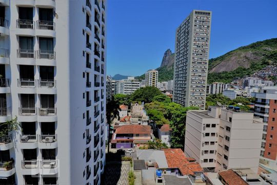 Vista  de apartamento à venda com 3 quartos, 270m² em Botafogo, Rio de Janeiro