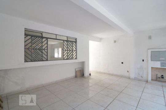Garagem de casa à venda com 4 quartos, 150m² em Vila Carrão, São Paulo