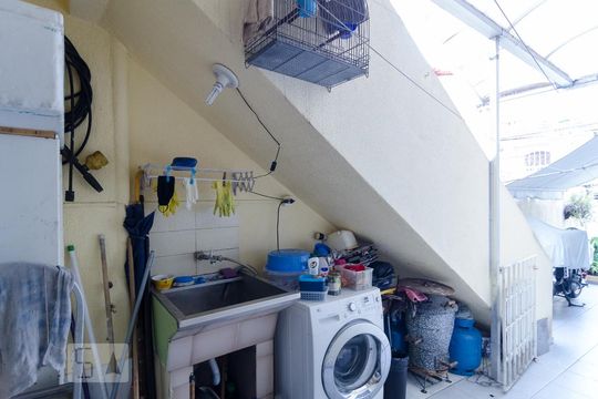 Lavanderia de casa à venda com 3 quartos, 110m² em Vila da Saúde, São Paulo