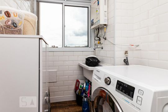 Área de serviço de apartamento para alugar com 2 quartos, 47m² em Itaquera, São Paulo