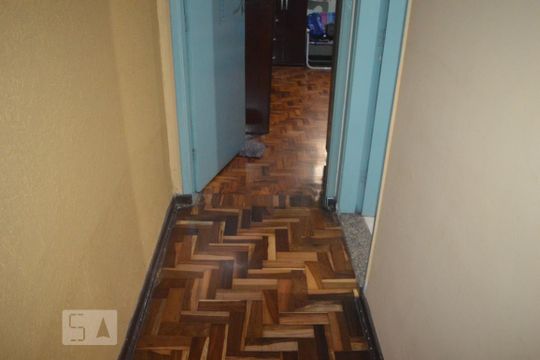 Corredor de casa à venda com 4 quartos, 155m² em Vila Constança, São Paulo
