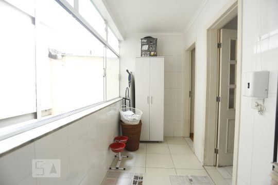 Area de Serviços de apartamento à venda com 4 quartos, 220m² em Higienopolis, São Paulo