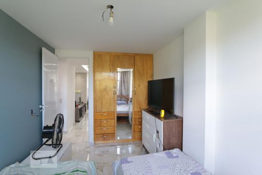 Quarto 1 de apartamento à venda com 2 quartos, 60m² em Taquara, Rio de Janeiro