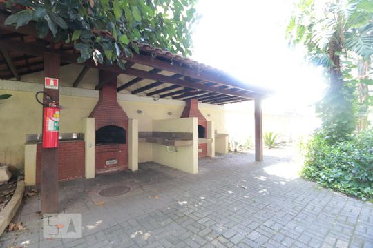 Área comum - Churrasqueira de apartamento para alugar com 3 quartos, 73m² em Tanque, Rio de Janeiro