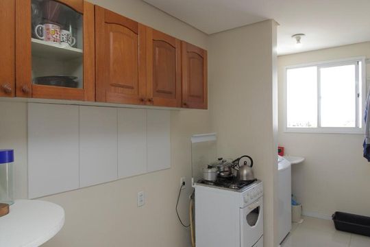 Cozinha de apartamento à venda com 2 quartos, 57m² em Fátima, Canoas