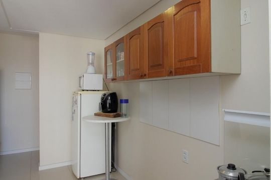 Cozinha de apartamento à venda com 2 quartos, 57m² em Fátima, Canoas