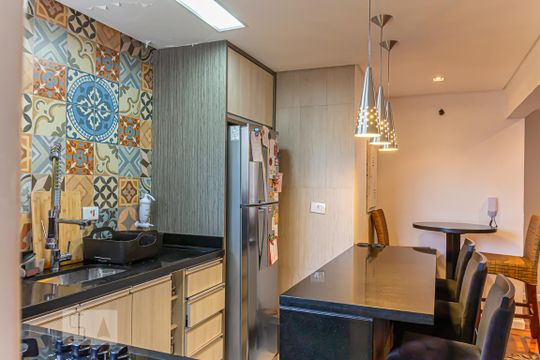 Cozinha de apartamento para alugar com 2 quartos, 78m² em Vila Firmiano Pinto, São Paulo