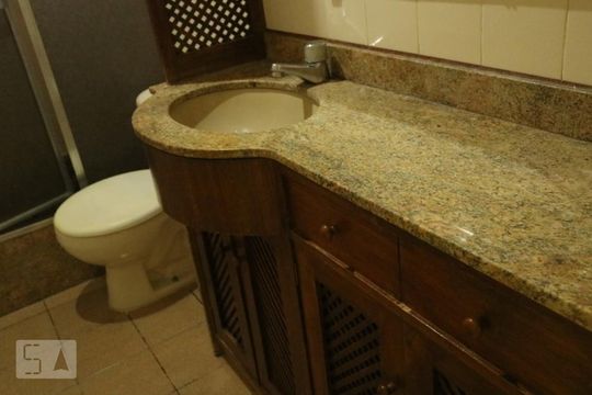 Banheiro Social de apartamento à venda com 2 quartos, 77m² em Santa Rosa, Niterói