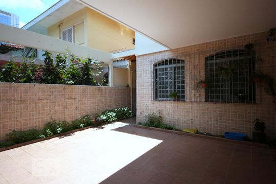 Garagem  de casa à venda com 3 quartos, 172m² em Santo Amaro, São Paulo