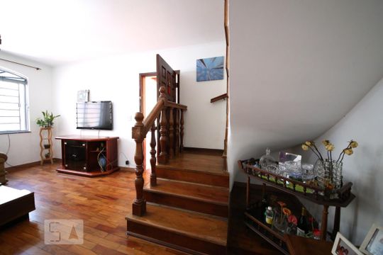 Acesso ao Piso Superior  de casa à venda com 3 quartos, 172m² em Santo Amaro, São Paulo