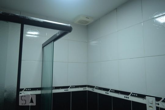 Banheiro de apartamento à venda com 2 quartos, 51m² em Vila Mazzei, São Paulo