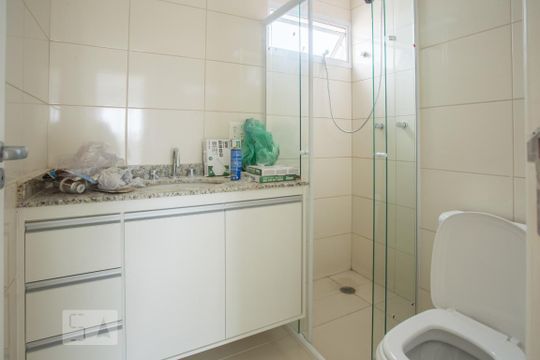Banheiro de apartamento para alugar com 3 quartos, 93m² em Tucuruvi, São Paulo