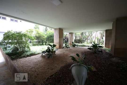 Área externa de apartamento à venda com 4 quartos, 160m² em Santo Amaro, São Paulo
