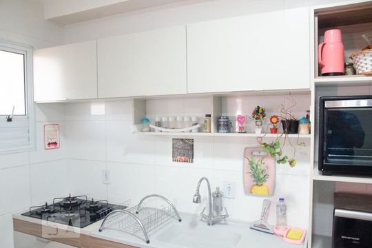 Cozinha de apartamento à venda com 1 quarto, 34m² em Vila Nova Carolina, São Paulo