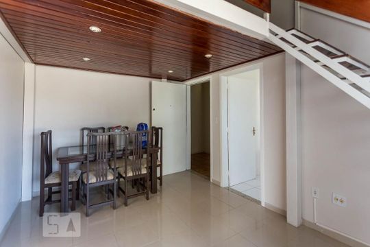 Sala de apartamento à venda com 2 quartos, 80m² em Partenon, Porto Alegre