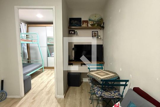 Sala/cozinha de kitnet/studio para alugar com 1 quarto, 28m² em Sé, São Paulo