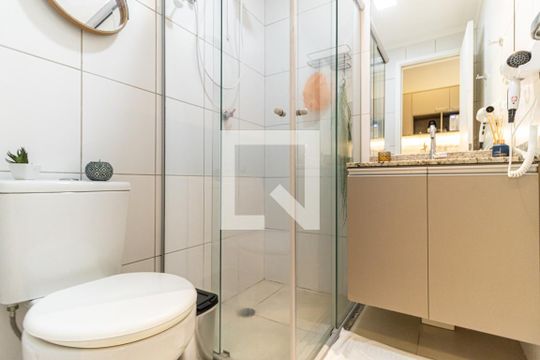 Banheiro de kitnet/studio à venda com 1 quarto, 21m² em Centro Histórico de São Paulo, São Paulo