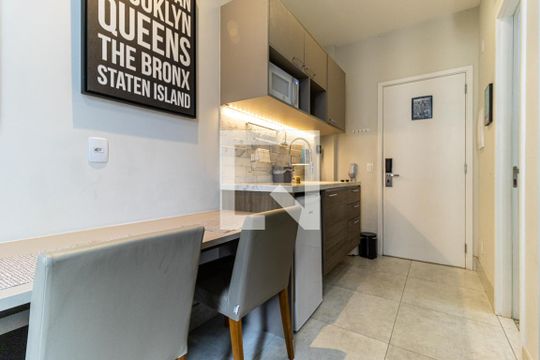 Cozinha - Mesa de kitnet/studio à venda com 1 quarto, 21m² em Centro Histórico de São Paulo, São Paulo