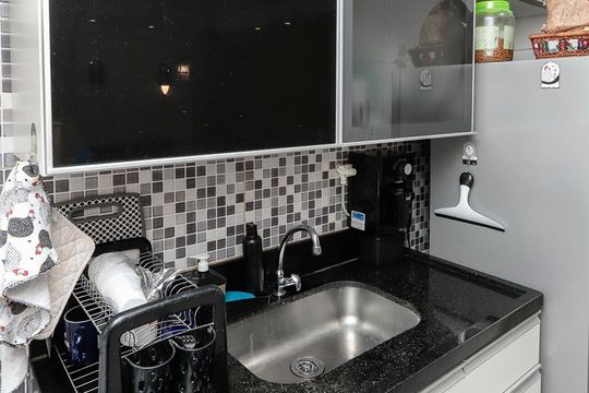 Cozinha de apartamento para alugar com 2 quartos, 49m² em Del Castilho, Rio de Janeiro