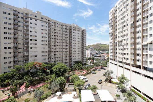 Vista Quarto 1 de apartamento para alugar com 2 quartos, 49m² em Del Castilho, Rio de Janeiro
