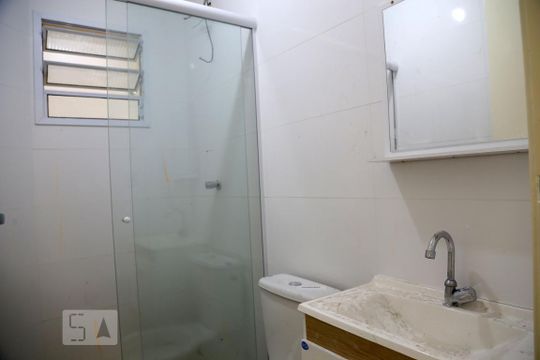 Banheiro de apartamento para alugar com 1 quarto, 30m² em Instituto de Previdência, São Paulo