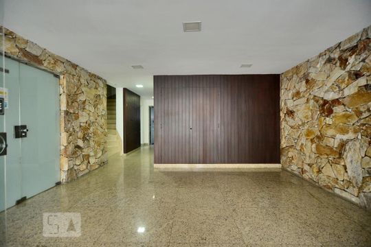 Hall social de apartamento à venda com 3 quartos, 120m² em Perdizes, São Paulo