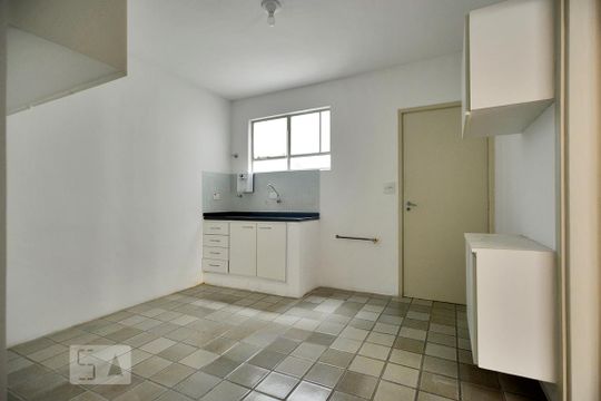 Cozinha de apartamento à venda com 3 quartos, 120m² em Perdizes, São Paulo