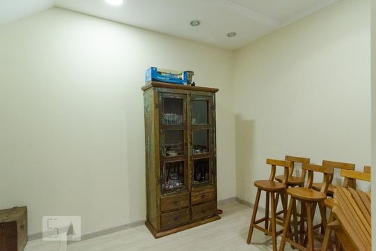 Sala de casa à venda com 4 quartos, 193m² em Planalto Paulista, São Paulo