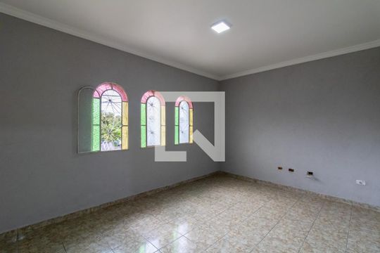 Sala de casa para alugar com 3 quartos, 120m² em Jardim Munhoz, Guarulhos