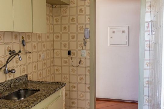 Cozinha de apartamento à venda com 1 quarto, 38m² em Santo Amaro, São Paulo