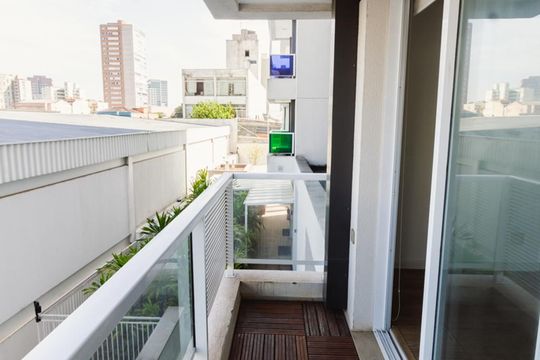 Varanda de kitnet/studio para alugar com 0 quarto, 30m² em Perdizes, São Paulo