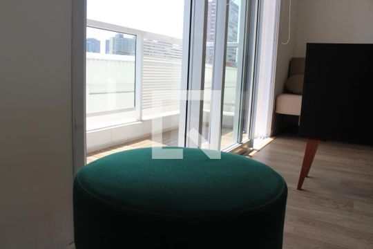 Detalhe da Sala de Jantar de kitnet/studio para alugar com 0 quarto, 30m² em Perdizes, São Paulo