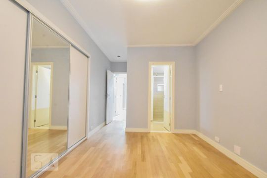 Suíte 01 de apartamento para alugar com 3 quartos, 100m² em Jardim das Acácias, São Paulo