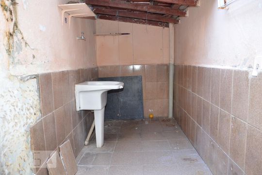 Área comum de serviço de apartamento para alugar com 2 quartos, 90m² em Piedade, Rio de Janeiro