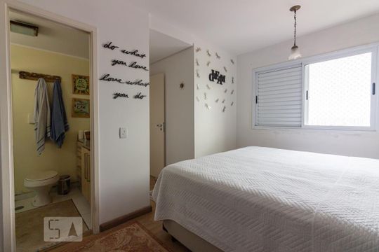 Suíte  de apartamento para alugar com 2 quartos, 80m² em Umuarama, Osasco